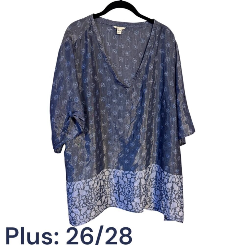 CATO BLUE V-NECK TOP  PLUS SIZE: 26/28 EUC